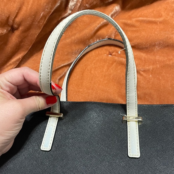 Kate Spade Purse - Picture 7 of 7